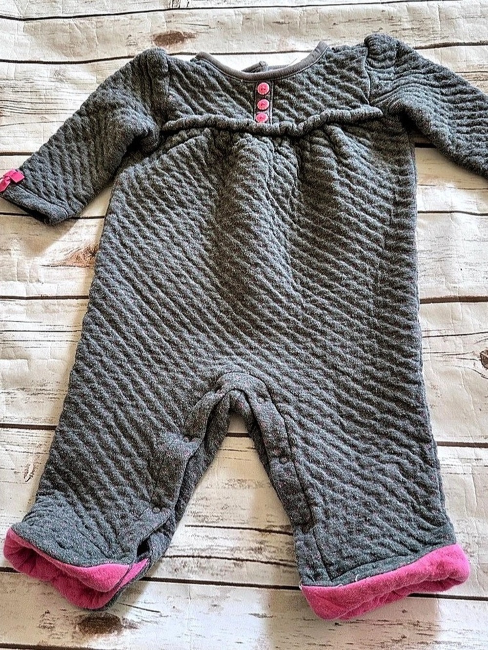 Gymboree gray quilted romper with pink trim